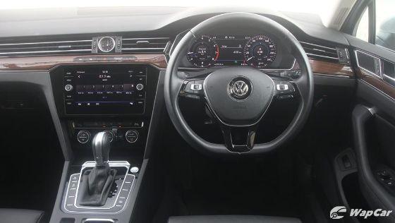 2018 Volkswagen Passat 2.0 TSI Highline Interior 007
