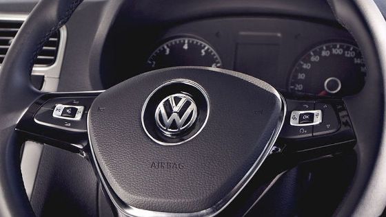 Volkswagen Polo (2018) Interior 003