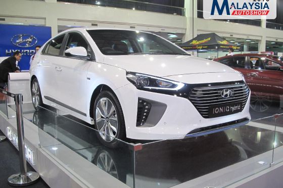 Used Hyundai Ioniq Hybrid - C-sedan with Axia-beating fuel economy from RM 60k