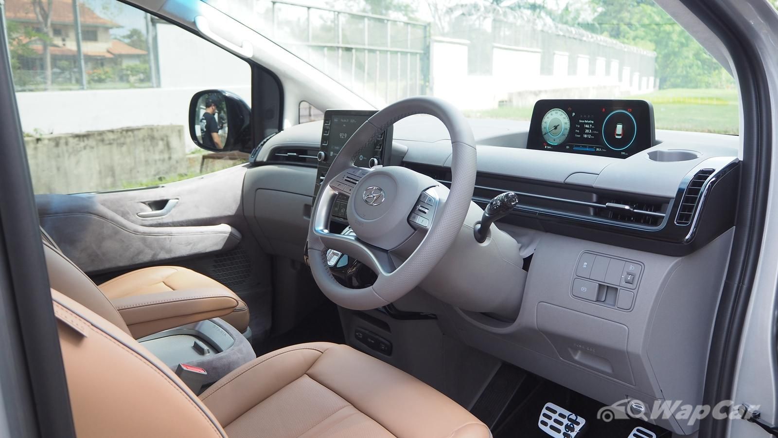 2021 Hyundai Staria 2.2 Premium Interior 004