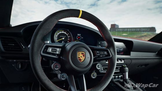 2023 Porsche 911 GT3 RS 4.0L Interior 003