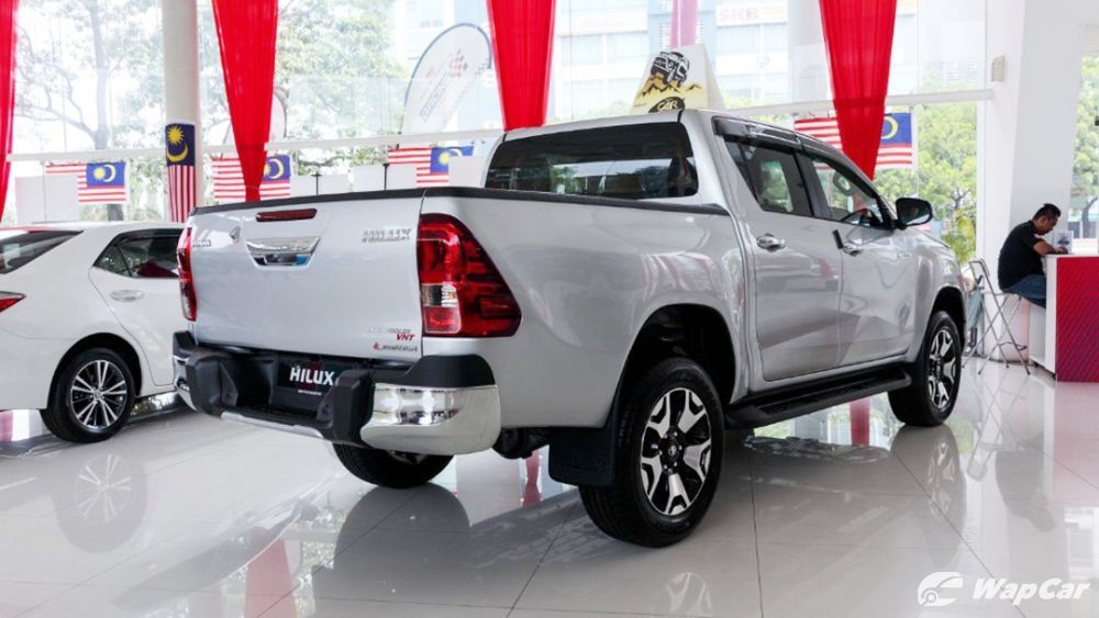 2018 Toyota Hilux Double Cab 2.4 L-Edition AT 4x4 Exterior 004