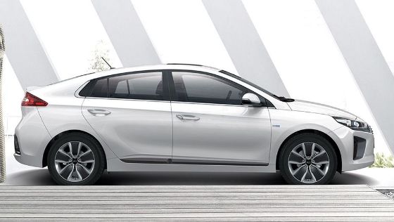 Hyundai Ioniq (2018) Exterior 006