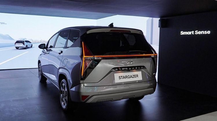 20 photos to prove that the Hyundai Stargazer might scare off the Alza and Xpander