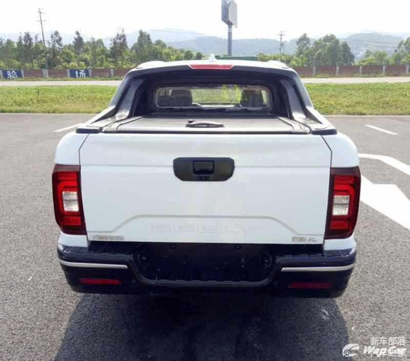 Next-gen Proton Arena? Geely Boyue Pro-based pick-up truck spied! 02