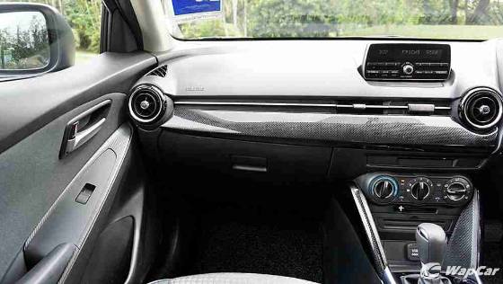 2018 Mazda 2 Hatchback 1.5 Hatchback GVC Mid-spec Interior 003