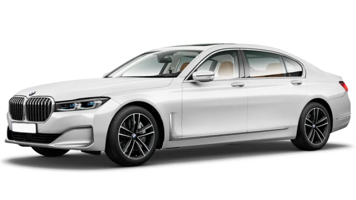 BMW 7 Series Mineral White metallic