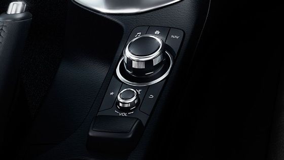 Mazda 2 Sedan (2018) Interior 001