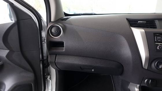 2018 Nissan Navara Single Cab 2.5 (M) Interior 004