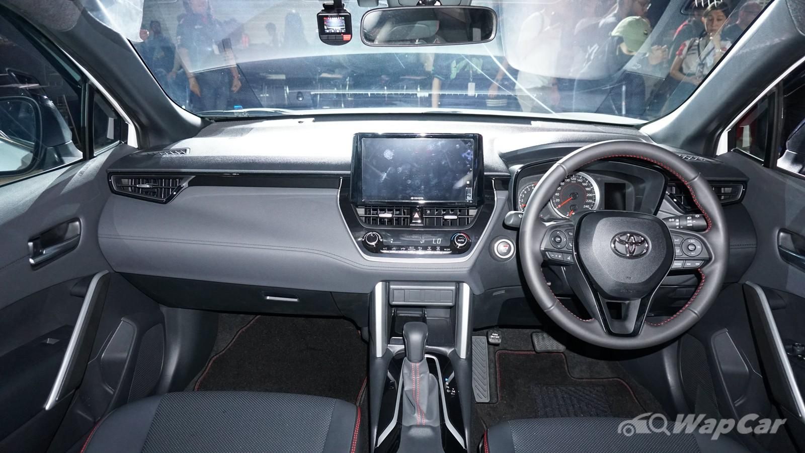 2023 Toyota Corolla Cross GR Sport Interior 003