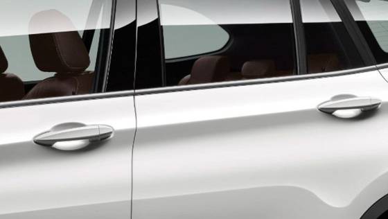 BMW X1 (2019) Exterior 009