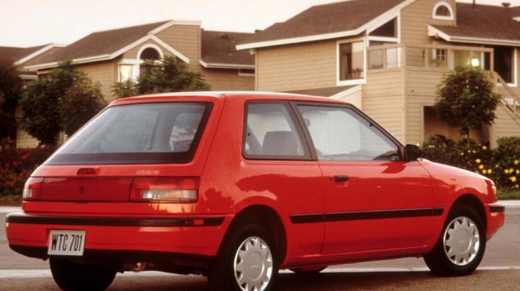  Precio del automóvil Mazda 323 (BG) Hatchback 1990, especificaciones, imágenes, calendario de pagos, revisión |  Wapcar.my