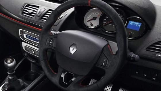 Renault Megane RS  (2015) Interior 002
