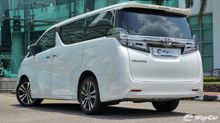 In Brief: Toyota Alphard – Luxury on wheels