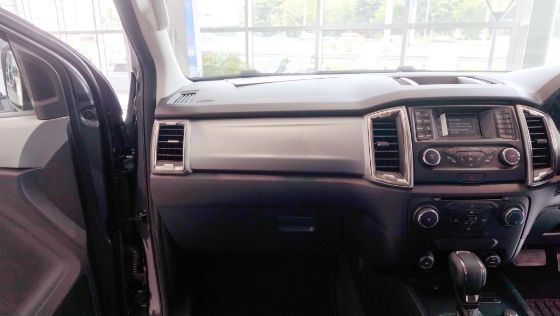 2018 Ford Ranger 2.0 Si-Turbo XLT+ (A) Interior 003