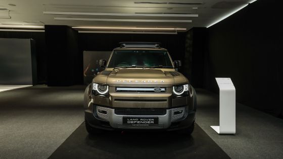 2021 Land Rover Defender 110 Exterior 007
