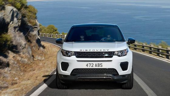 Land Rover Discovery Sport (2017) Exterior 004
