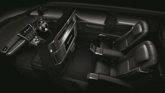 2021 Lexus LM350 4-Seater Interior 131