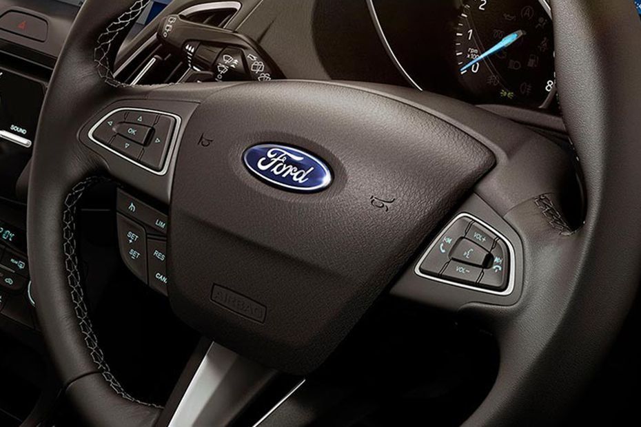 Ford Focus Sedan (2017) Interior 002