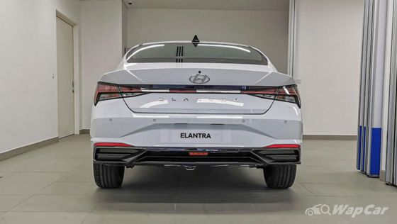 2021 Hyundai Elantra Premium Exterior 004