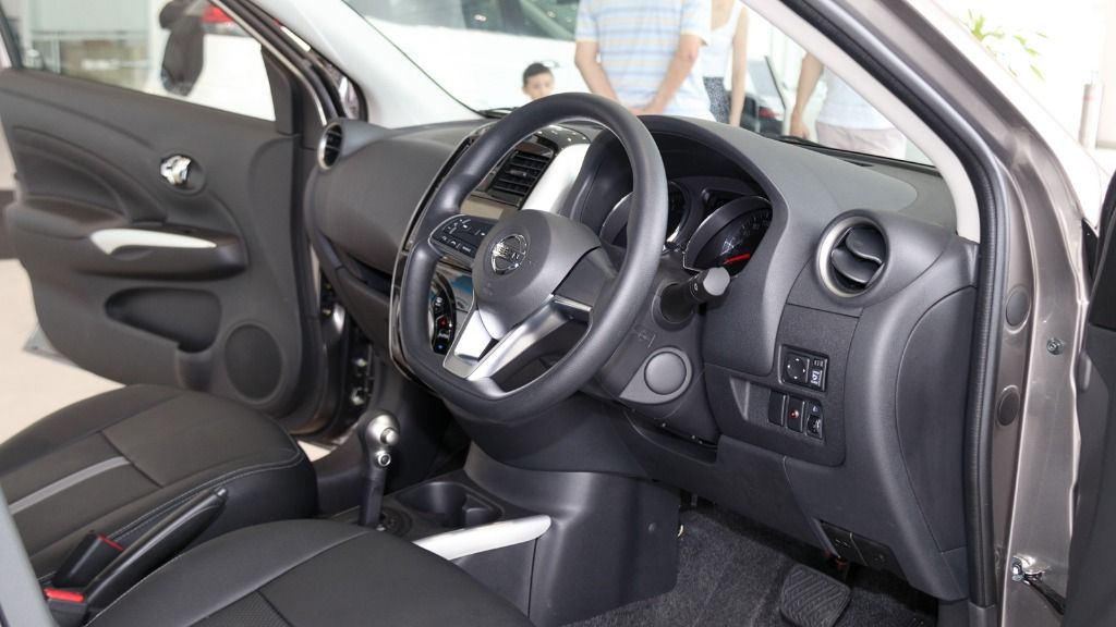 2018 Nissan Almera 1.5L VL AT Interior 002