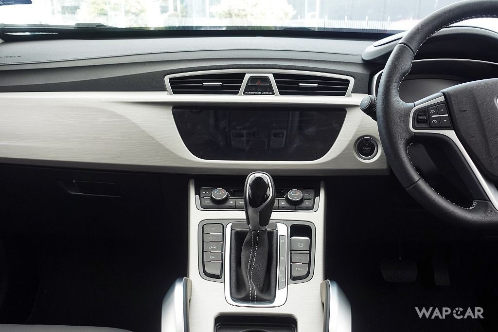 2018 Proton X70 1.8 TGDI Executive AWD Interior 005