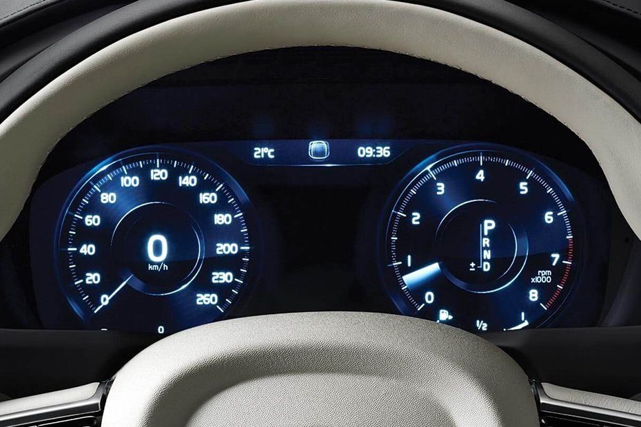 Volvo XC90 (2018) Interior 004