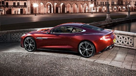 Aston Martin Vanquish (2018) Exterior 007