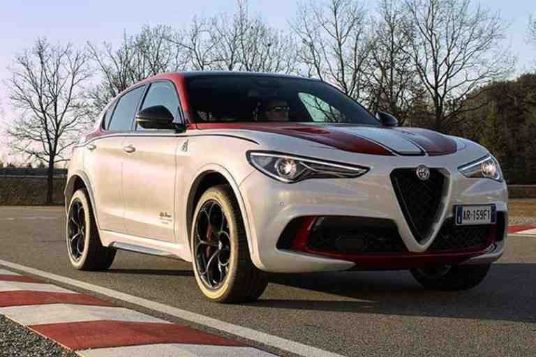 Alfa Romeo Quadrifoglio (2019) Exterior 005