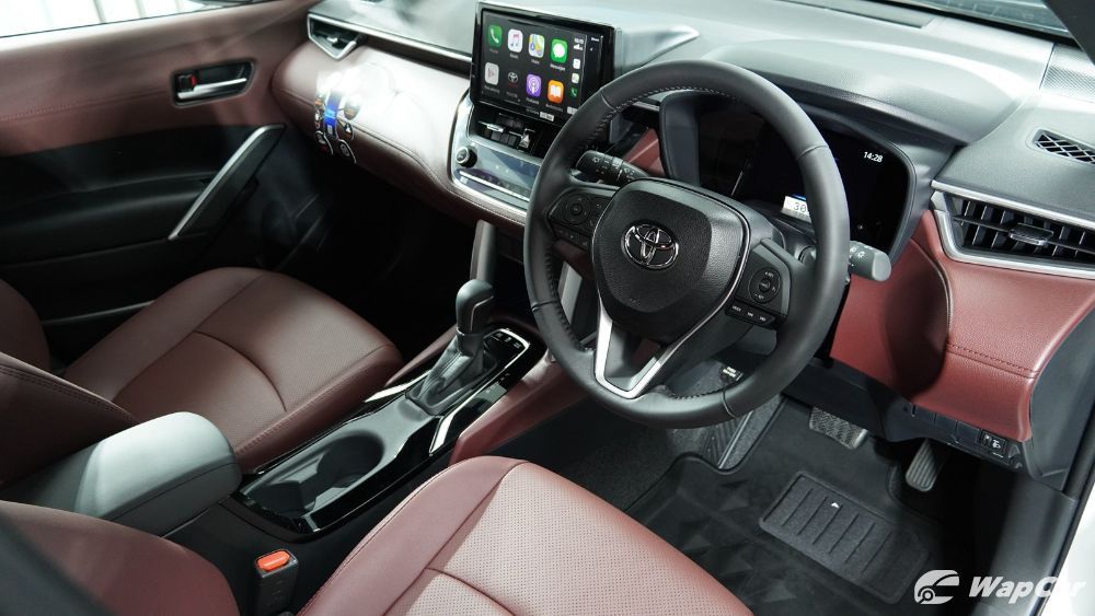 2020 Toyota Corolla Cross Interior 003