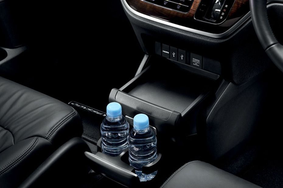 Honda Odyssey (2018) Interior 002