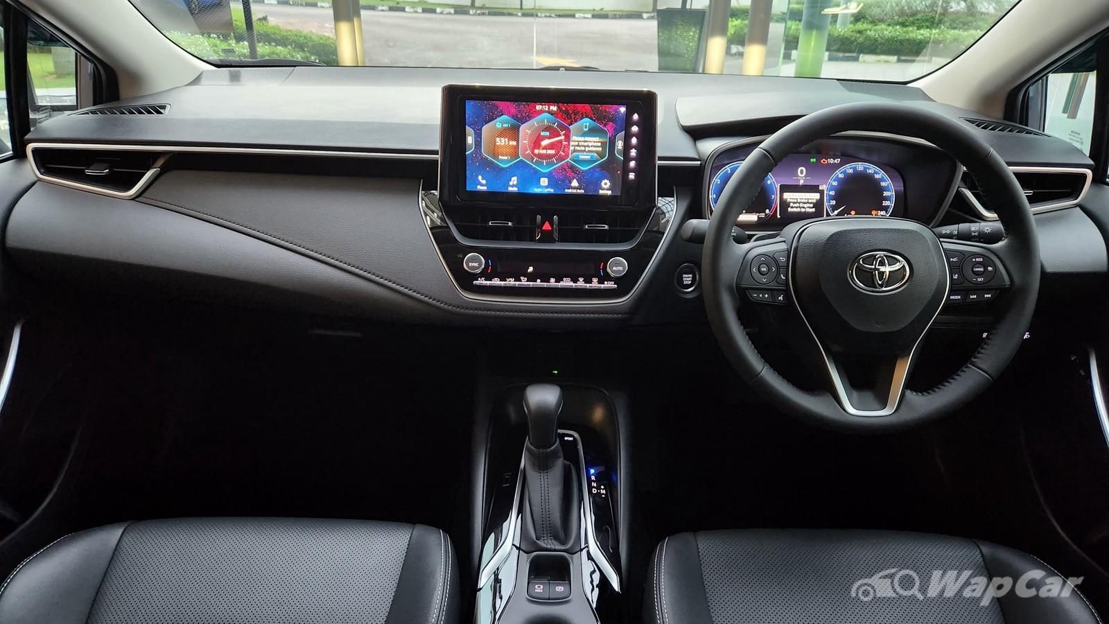 2019 Toyota Corolla Altis 1.8G Interior 001