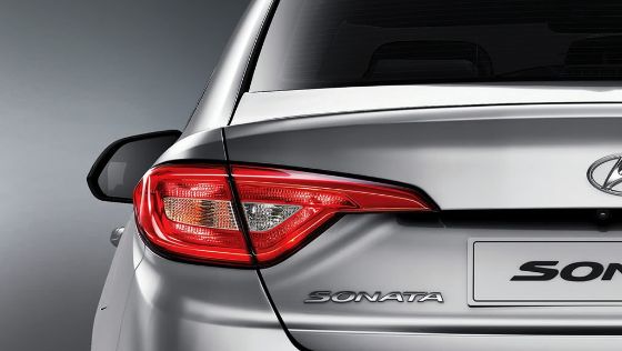 Hyundai Sonata (2017) Exterior 013