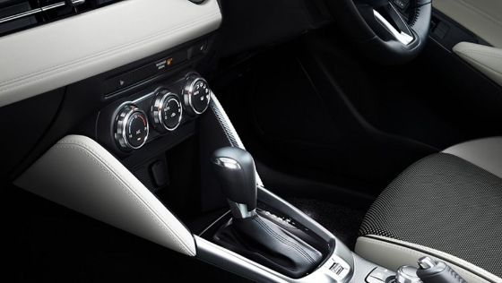 Mazda 2 Hatchback (2018) Interior 006