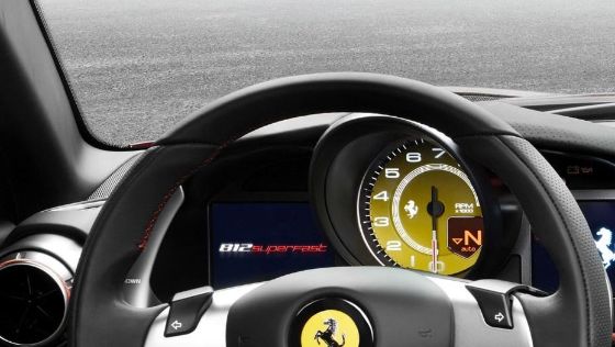 Ferrari 812 Superfast (2017) Interior 004