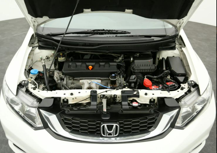 头戴 Civic 光环，6万预算二手车推荐：Honda Civic FB！
