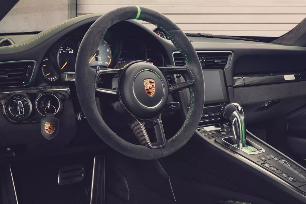 2019 Porsche 911 GT3 RS Interior 002