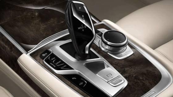 BMW 7 Series (2019) Interior 004