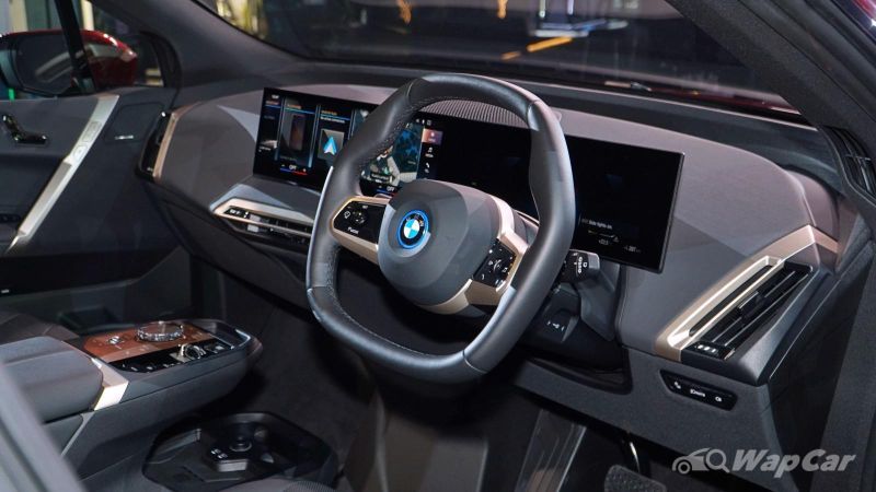 BMW iX tampil dengan cukai 0%, mampu jimat RM56,000