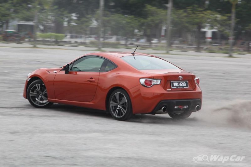 Want to feel old? GR Garage starts refurbishment package for 10-year old Toyota 86 08