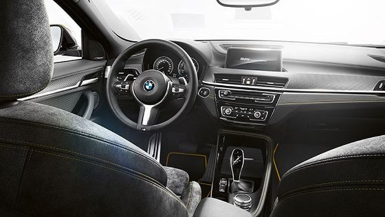 BMW X2 (2019) Interior 001