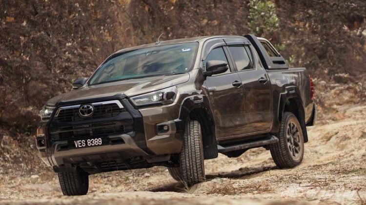 Spied: Clearer photos of the 2021 Nissan Navara!