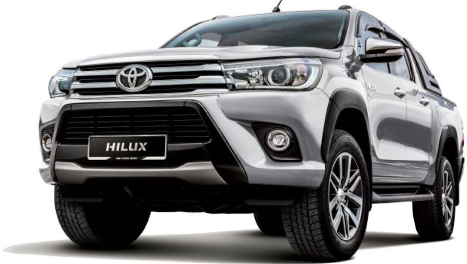 2018 Toyota Hilux Double Cab 2.8 Black Edition AT 4x4
