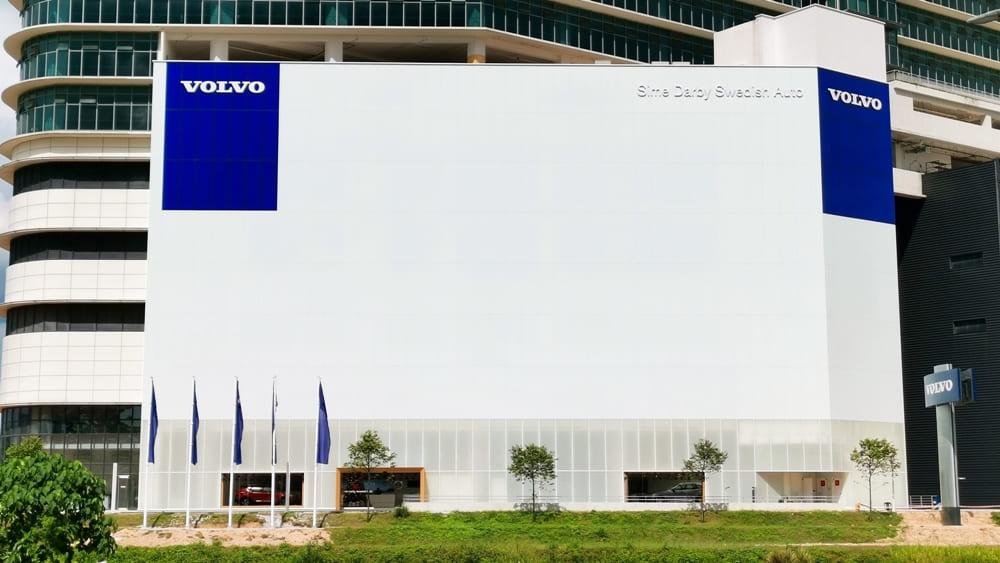 New Volvo Car 3S centre in Ara Damansara is the first air-conditioned workshop in Malaysia 01