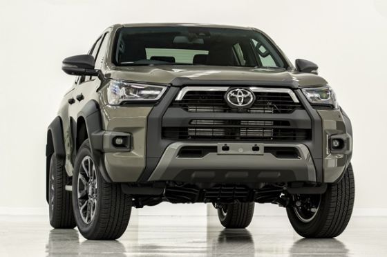Toyota Hilux 2022 dinaik taraf; 'fender' lebih lebar, 'disc brake' belakang, lagi tinggi untuk tapau Ranger Raptor!