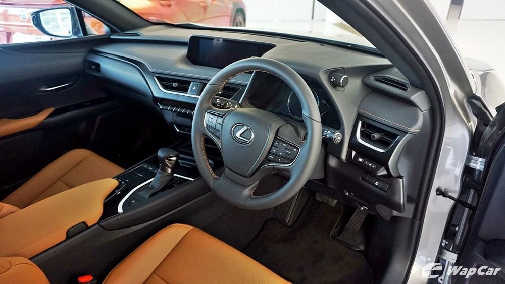 2020 Lexus UX 200 Luxury Interior 002