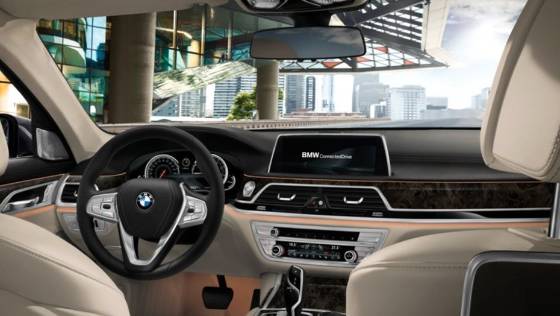 BMW 7 Series (2019) Interior 001