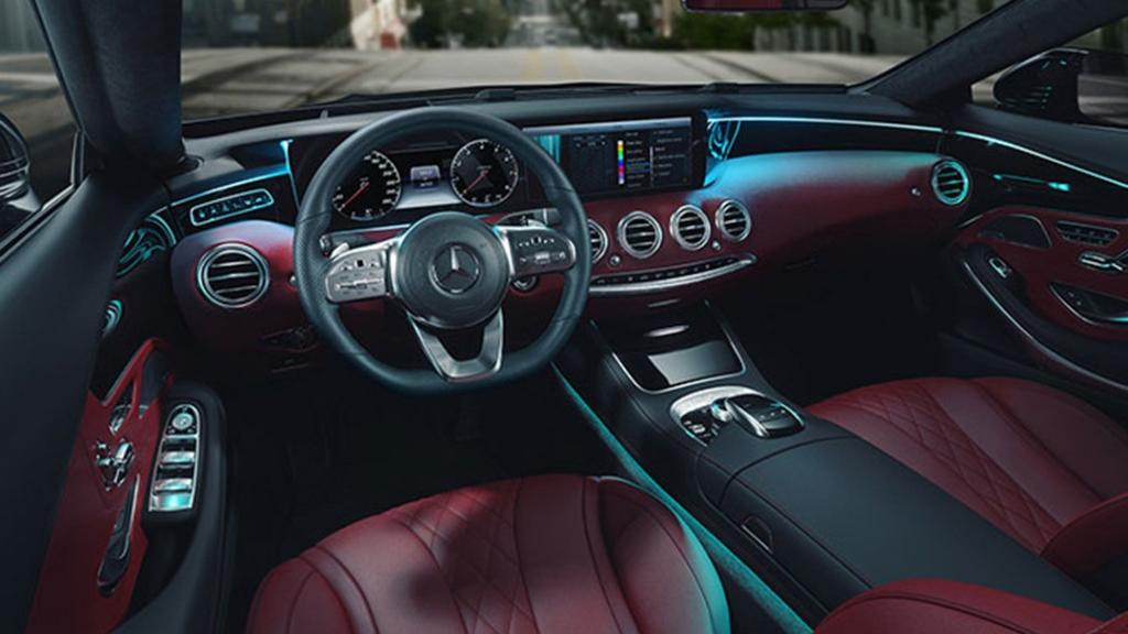 Mercedes-Benz S-Class Cabriolet (2018) Interior 001