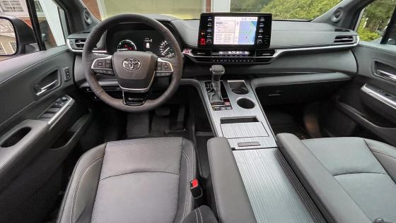 2023 Toyota Sienna 25th Anniversary Edition Hybrid 2.5L CVT FWD Interior 001