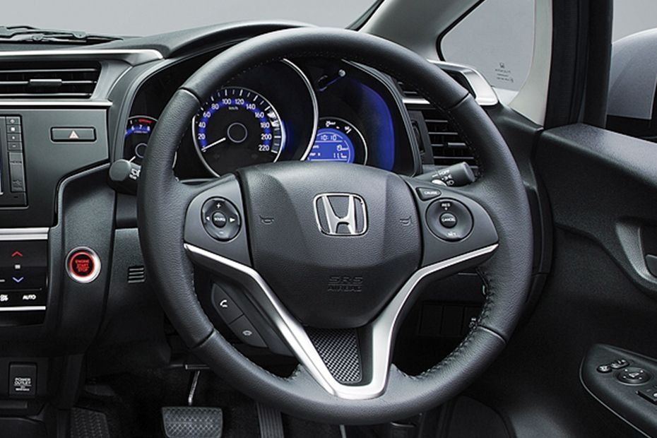 Honda Jazz (2018) Interior 002